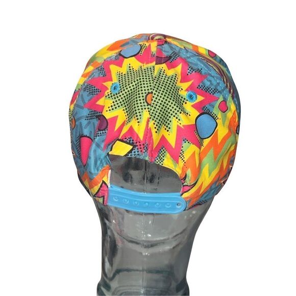 New DC Comics Superman Retro 1980s Colors Explosion Adjustable Snapback Hat - Picture 4 of 8